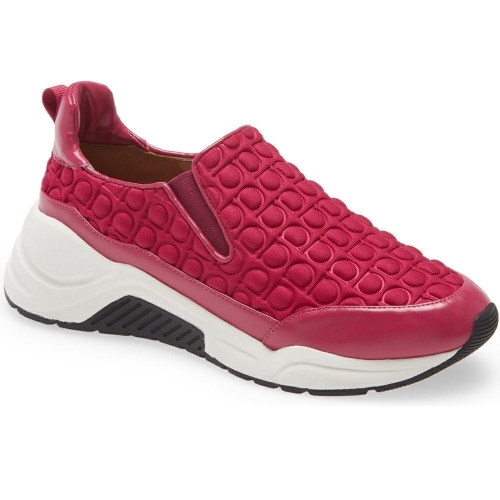Rawson Slip-On Sneaker
LINEA PAOLO